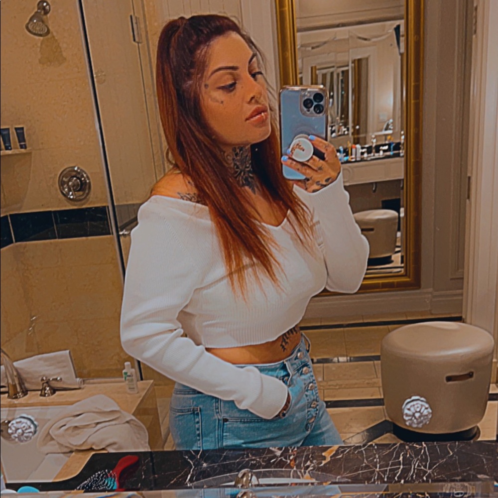 Long sleeve crop